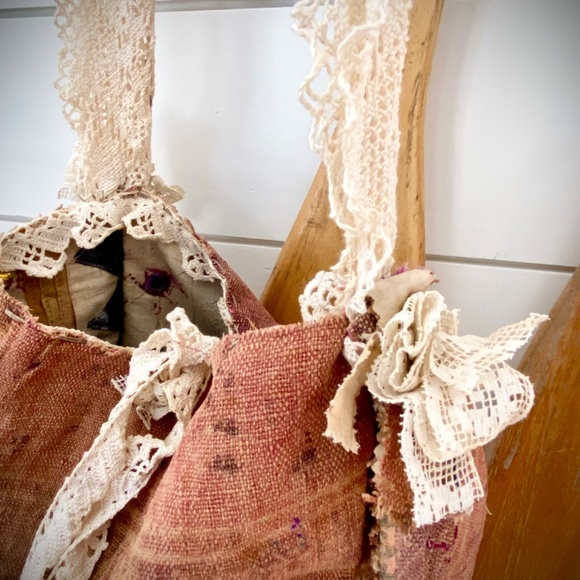 One of A Kind -Handmade Vintage Indian Textile Bag! - Picture 7 of 8